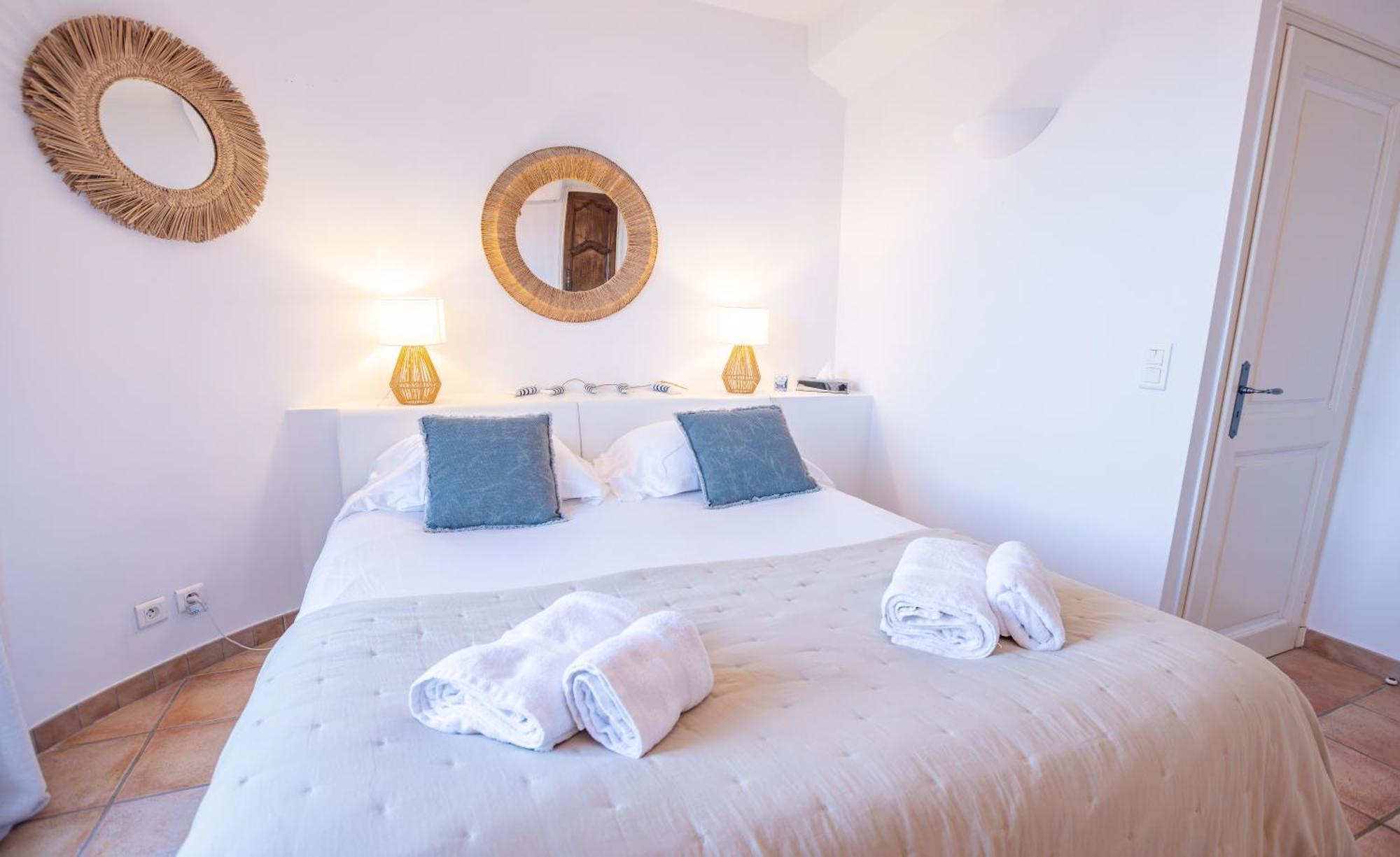 סן-מקסים Superbe Villa, Incroyable Vue Mer, Piscine Chauffee, Climatisee מראה חיצוני תמונה